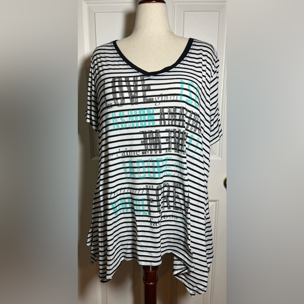 Style & Co. Striped Graphic Sharkbite Hem Tunic Top Black White Plus Size 3x